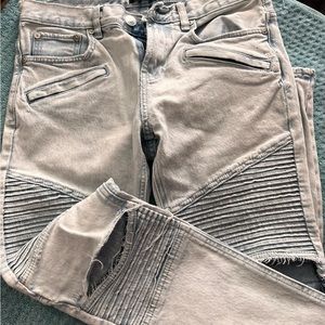 Mens PacSun Moto jeans.  28x30 nice jeans, ripped knee, Moto design.  Excellent